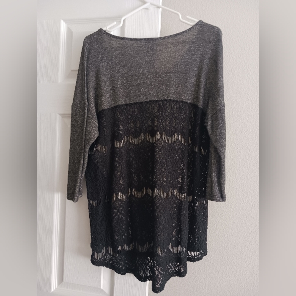 Torrid Top - Picture 3 of 4